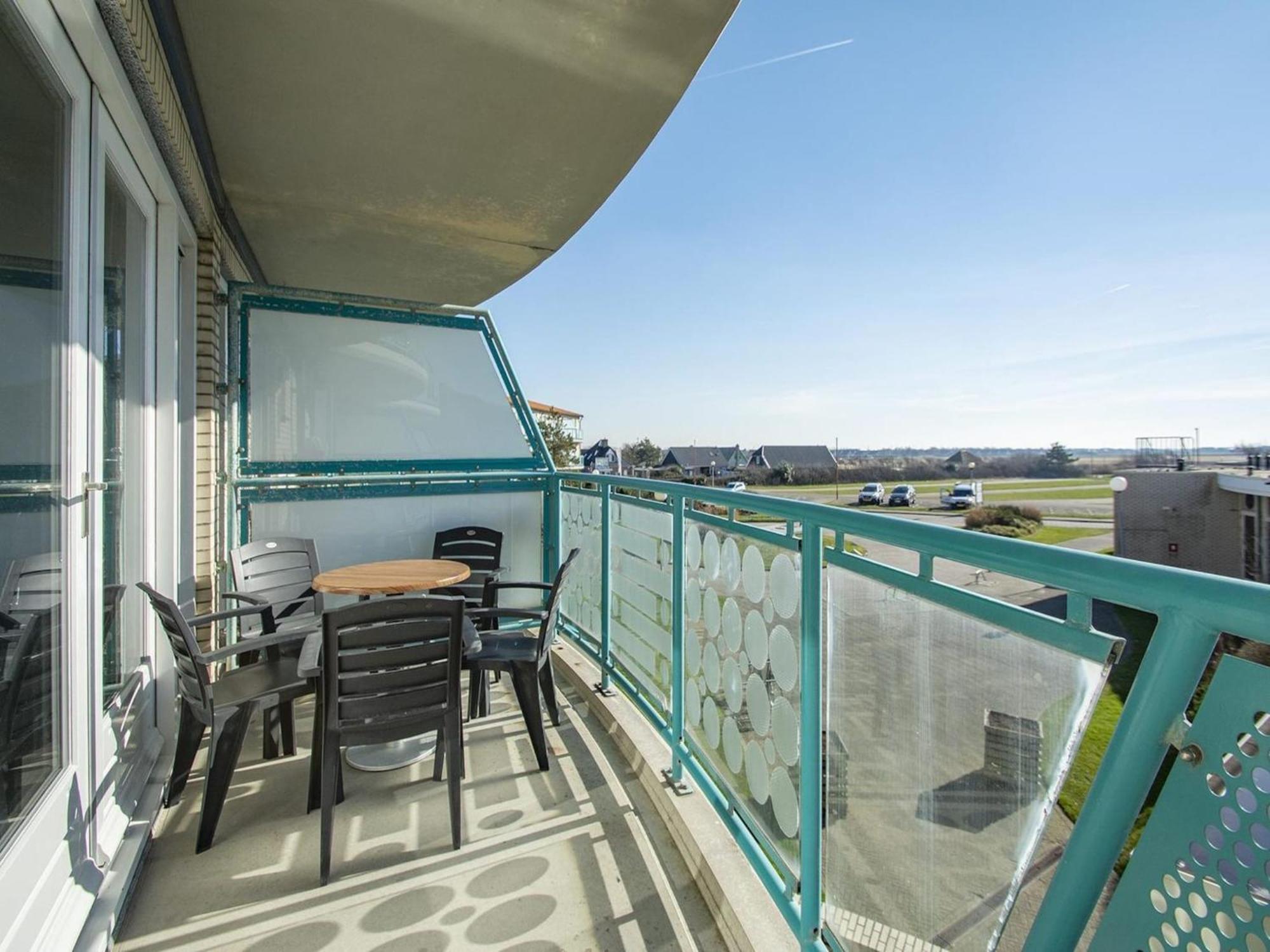 An Apartment That Is Attractively Furnished Julianadorp Exteriör bild
