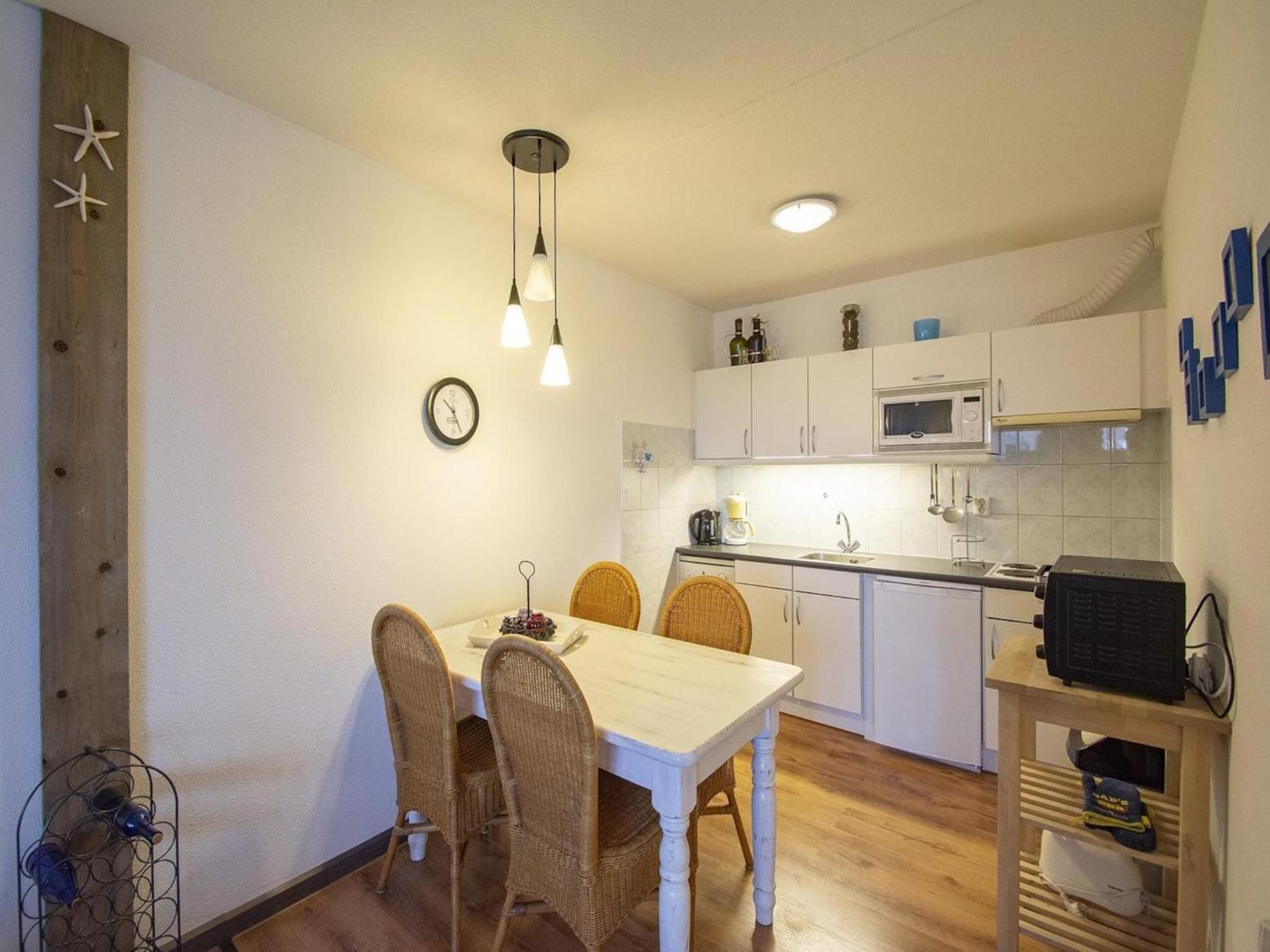 An Apartment That Is Attractively Furnished Julianadorp Exteriör bild