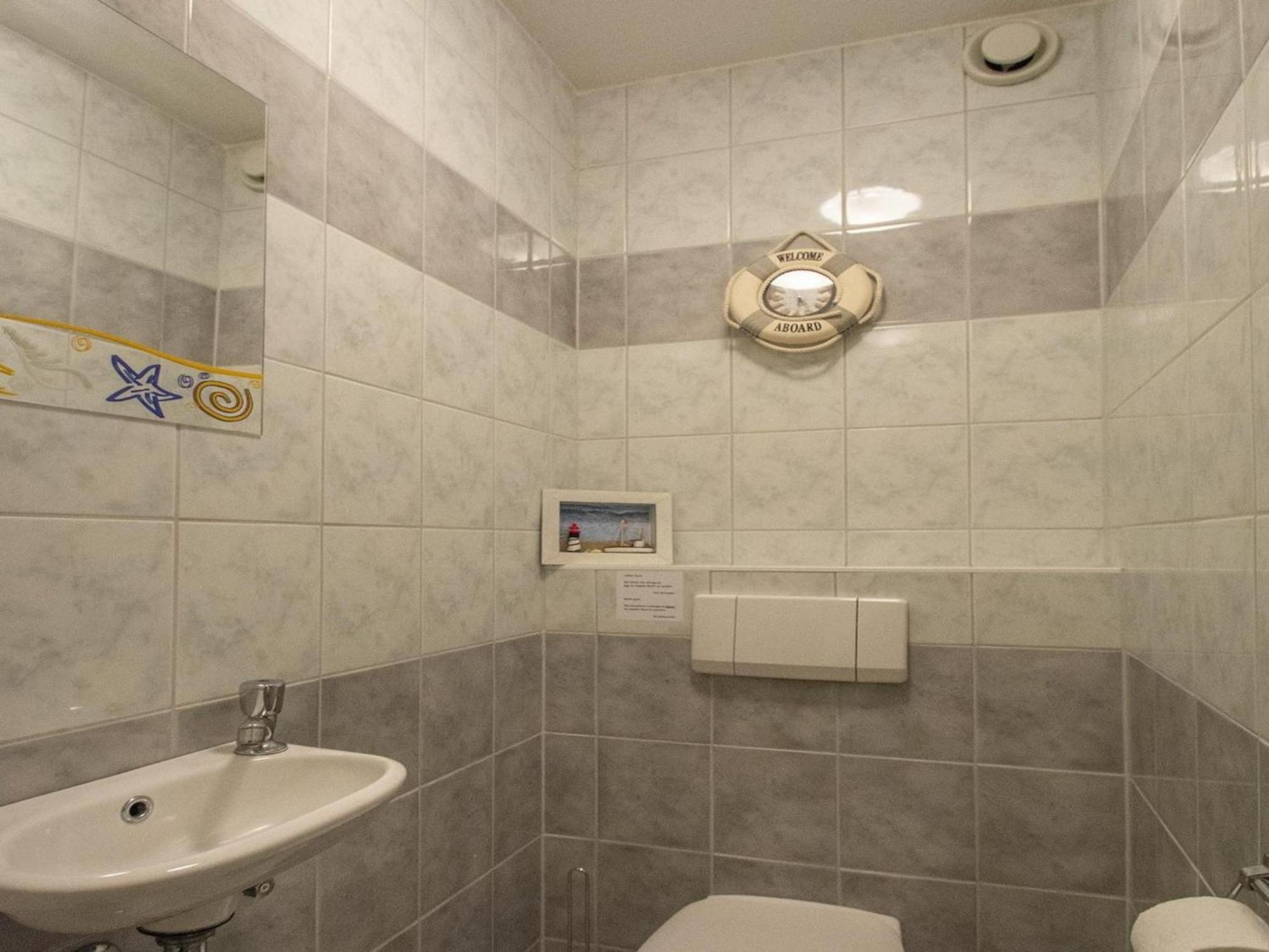An Apartment That Is Attractively Furnished Julianadorp Exteriör bild